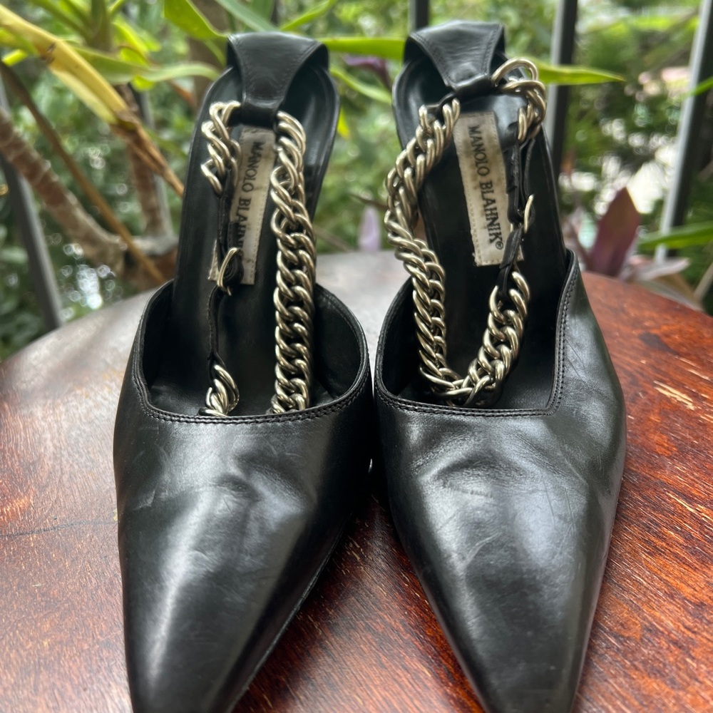 Manolo Blahnik Black Leather Heels with Silver Chain